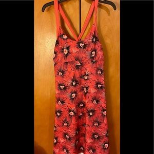 PATAGONIA pretty red halter dress w/ poppy print